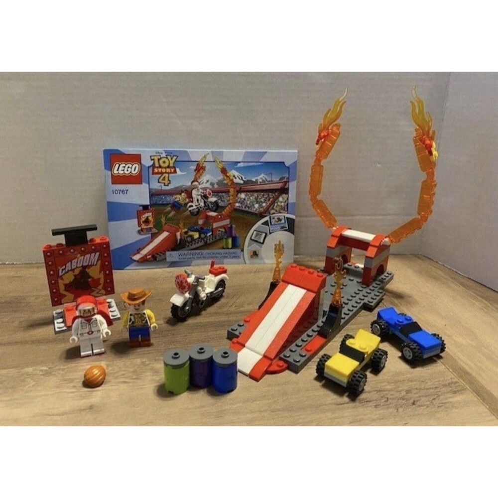 LEGO Disney: Duke Caboom's Stunt Show (10767) Toy Story 4 Woody